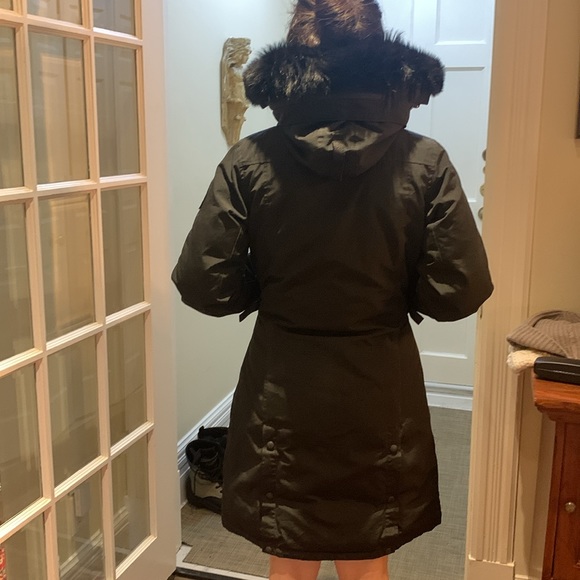 Canada Goose Kensington parka size M - Picture 2 of 9